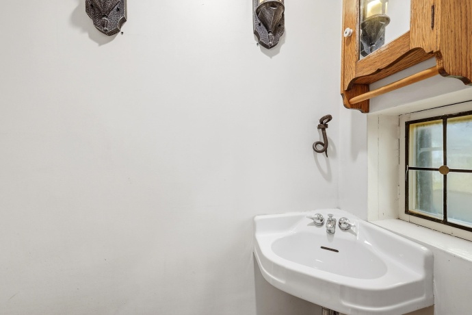 219 High, GALENA, Illinois 61036, 3 Bedrooms Bedrooms, ,2 BathroomsBathrooms,House,For Sale,High,202602273