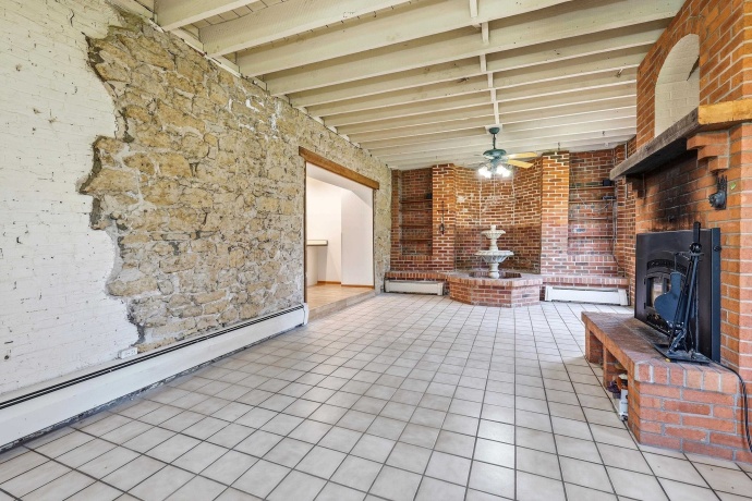 219 High, GALENA, Illinois 61036, 3 Bedrooms Bedrooms, ,2 BathroomsBathrooms,House,For Sale,High,202602273