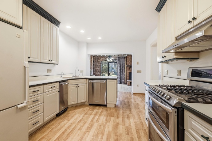 219 High, GALENA, Illinois 61036, 3 Bedrooms Bedrooms, ,2 BathroomsBathrooms,House,For Sale,High,202602273