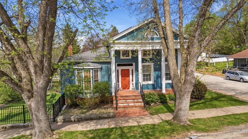 219 High, GALENA, Illinois 61036, 3 Bedrooms Bedrooms, ,2 BathroomsBathrooms,House,For Sale,High,202602273