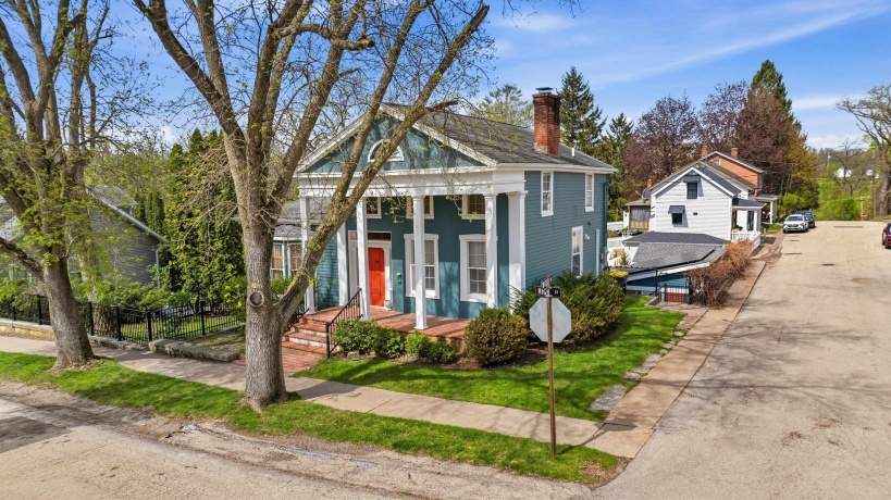 219 High, GALENA, Illinois 61036, 3 Bedrooms Bedrooms, ,2 BathroomsBathrooms,House,For Sale,High,202602273