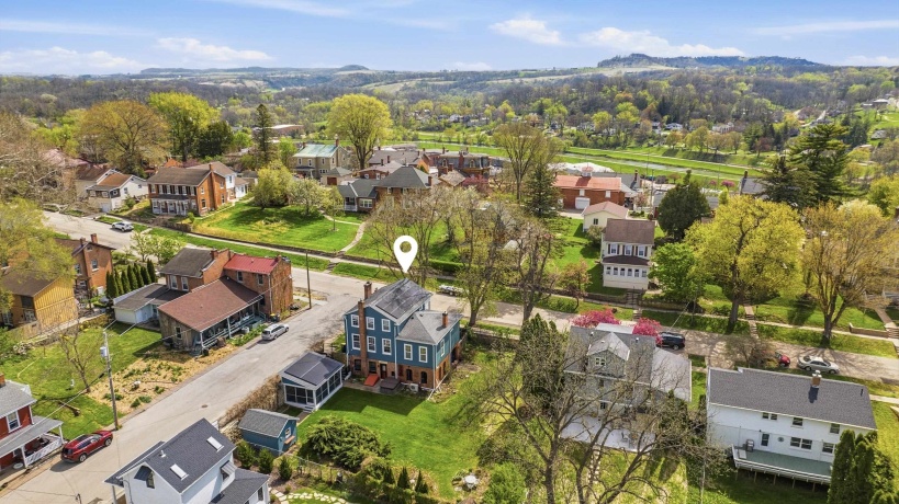 219 High, GALENA, Illinois 61036, 3 Bedrooms Bedrooms, ,2 BathroomsBathrooms,House,For Sale,High,202602273