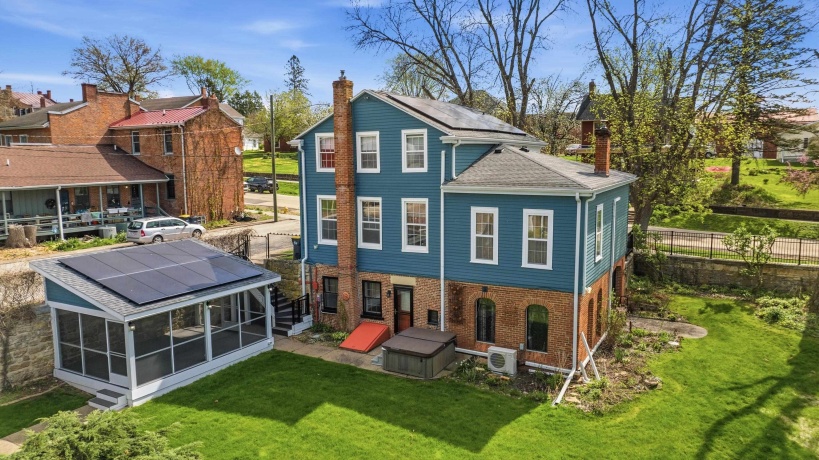 219 High, GALENA, Illinois 61036, 3 Bedrooms Bedrooms, ,2 BathroomsBathrooms,House,For Sale,High,202602273