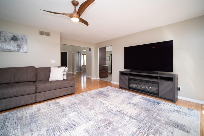 11266 Quinlann, MACHESNEY PARK, Illinois 61115, 4 Bedrooms Bedrooms, ,3 BathroomsBathrooms,House,For Sale,Quinlann,202602276