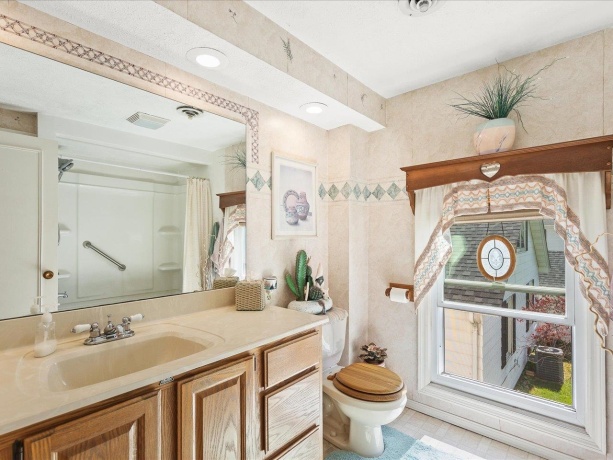 625 HURLBUT, BELVIDERE, Illinois 61008, 3 Bedrooms Bedrooms, ,1 BathroomBathrooms,House,For Sale,HURLBUT,202602277