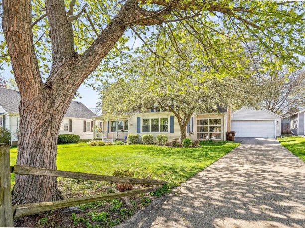 625 HURLBUT, BELVIDERE, Illinois 61008, 3 Bedrooms Bedrooms, ,1 BathroomBathrooms,House,For Sale,HURLBUT,202602277