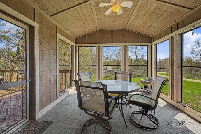 6 Aspen, GALENA, Illinois 61036, 3 Bedrooms Bedrooms, ,3 BathroomsBathrooms,House,For Sale,Aspen,202602279