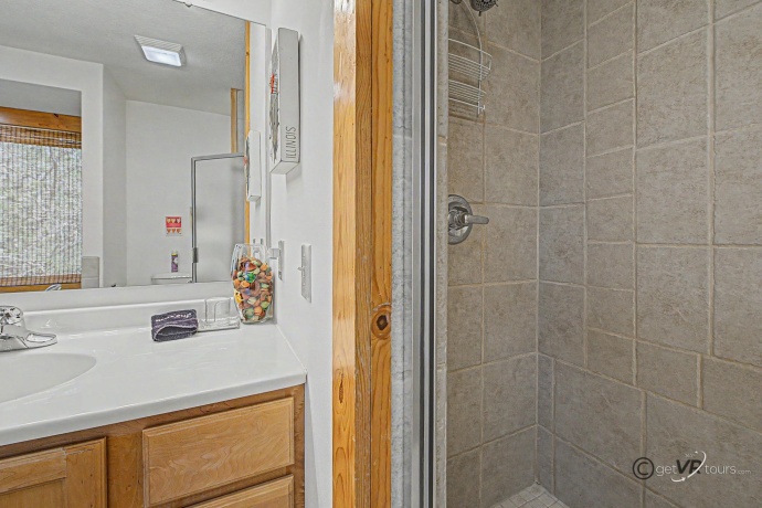 6 Aspen, GALENA, Illinois 61036, 3 Bedrooms Bedrooms, ,3 BathroomsBathrooms,House,For Sale,Aspen,202602279