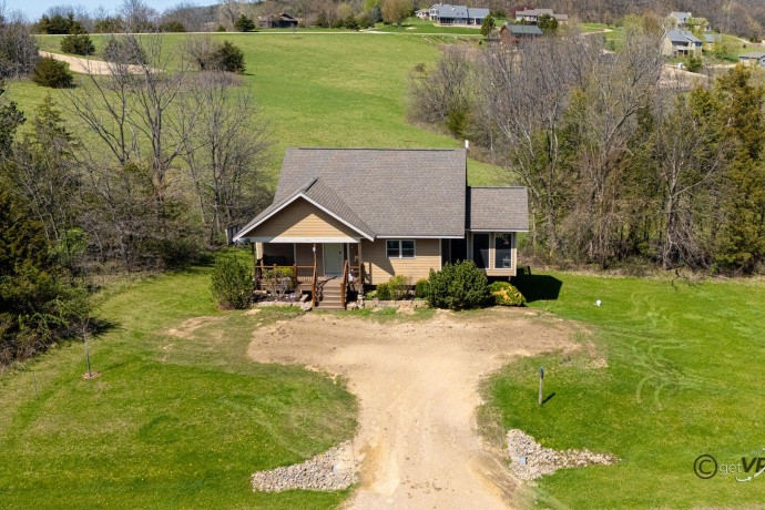 6 Aspen, GALENA, Illinois 61036, 3 Bedrooms Bedrooms, ,3 BathroomsBathrooms,House,For Sale,Aspen,202602279