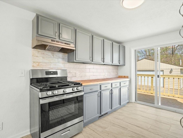 2706 Marshall, ROCKFORD, Illinois 61109, 3 Bedrooms Bedrooms, ,2 BathroomsBathrooms,House,For Sale,Marshall,202602284