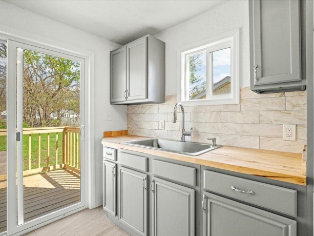 2706 Marshall, ROCKFORD, Illinois 61109, 3 Bedrooms Bedrooms, ,2 BathroomsBathrooms,House,For Sale,Marshall,202602284