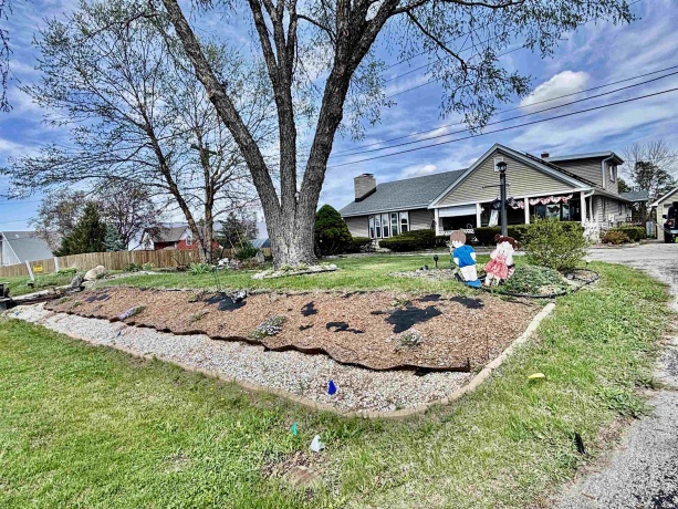 1240 Appleton, BELVIDERE, Illinois 61008, 4 Bedrooms Bedrooms, ,2 BathroomsBathrooms,House,For Sale,Appleton,202602285