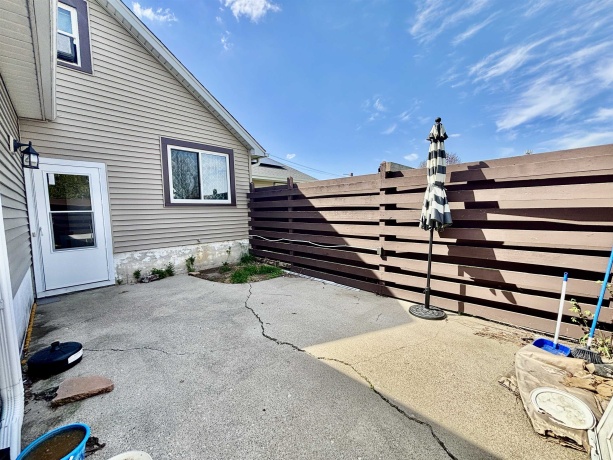 1240 Appleton, BELVIDERE, Illinois 61008, 4 Bedrooms Bedrooms, ,2 BathroomsBathrooms,House,For Sale,Appleton,202602285