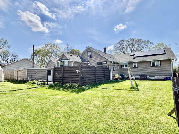 1240 Appleton, BELVIDERE, Illinois 61008, 4 Bedrooms Bedrooms, ,2 BathroomsBathrooms,House,For Sale,Appleton,202602285