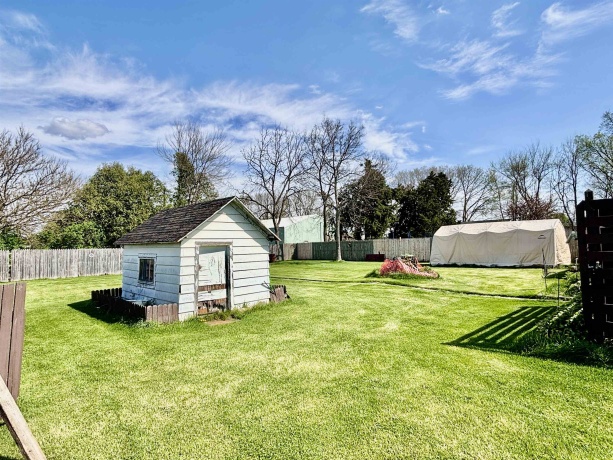 1240 Appleton, BELVIDERE, Illinois 61008, 4 Bedrooms Bedrooms, ,2 BathroomsBathrooms,House,For Sale,Appleton,202602285