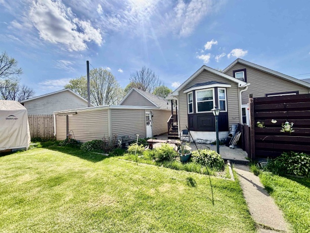 1240 Appleton, BELVIDERE, Illinois 61008, 4 Bedrooms Bedrooms, ,2 BathroomsBathrooms,House,For Sale,Appleton,202602285