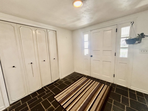 1240 Appleton, BELVIDERE, Illinois 61008, 4 Bedrooms Bedrooms, ,2 BathroomsBathrooms,House,For Sale,Appleton,202602285