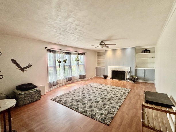 1240 Appleton, BELVIDERE, Illinois 61008, 4 Bedrooms Bedrooms, ,2 BathroomsBathrooms,House,For Sale,Appleton,202602285