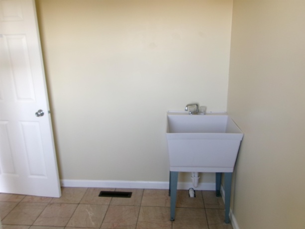 1141 6th, LaSalle, Illinois 61301, 2 Bedrooms Bedrooms, ,1 BathroomBathrooms,House,For Sale,6th,202505707