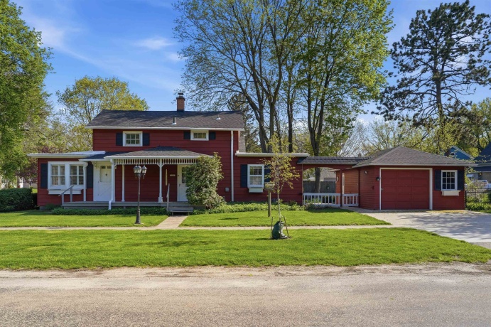 410 4th, OREGON, Illinois 61061, 3 Bedrooms Bedrooms, ,2 BathroomsBathrooms,House,For Sale,4th,202602290