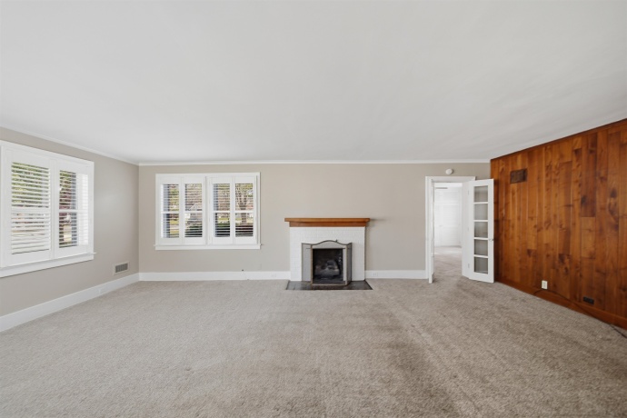 410 4th, OREGON, Illinois 61061, 3 Bedrooms Bedrooms, ,2 BathroomsBathrooms,House,For Sale,4th,202602290