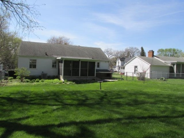 1507 Chicago, FREEPORT, Illinois 61032, 2 Bedrooms Bedrooms, ,2 BathroomsBathrooms,House,For Sale,Chicago,202602291