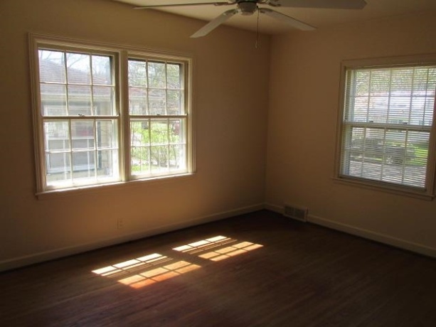 1507 Chicago, FREEPORT, Illinois 61032, 2 Bedrooms Bedrooms, ,2 BathroomsBathrooms,House,For Sale,Chicago,202602291