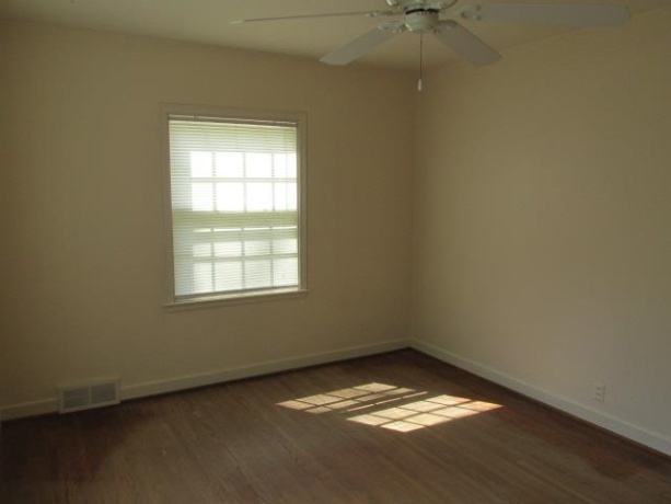 1507 Chicago, FREEPORT, Illinois 61032, 2 Bedrooms Bedrooms, ,2 BathroomsBathrooms,House,For Sale,Chicago,202602291