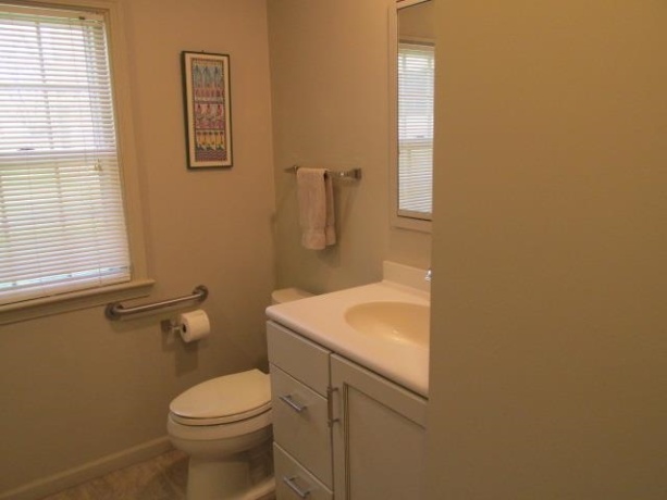 1507 Chicago, FREEPORT, Illinois 61032, 2 Bedrooms Bedrooms, ,2 BathroomsBathrooms,House,For Sale,Chicago,202602291