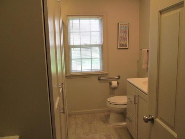 1507 Chicago, FREEPORT, Illinois 61032, 2 Bedrooms Bedrooms, ,2 BathroomsBathrooms,House,For Sale,Chicago,202602291