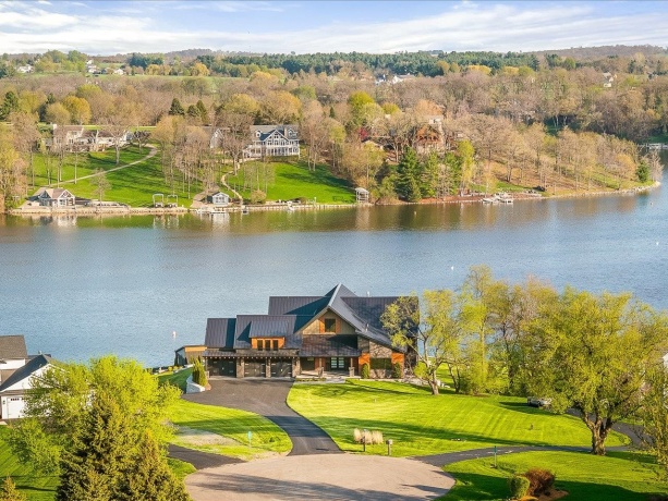 26-62 Blackwood, LAKE CARROLL, Illinois 61046, 4 Bedrooms Bedrooms, ,3 BathroomsBathrooms,House,For Sale,Blackwood,202602292