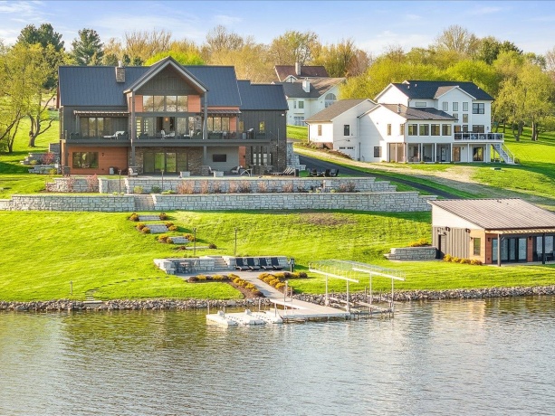 26-62 Blackwood, LAKE CARROLL, Illinois 61046, 4 Bedrooms Bedrooms, ,3 BathroomsBathrooms,House,For Sale,Blackwood,202602292