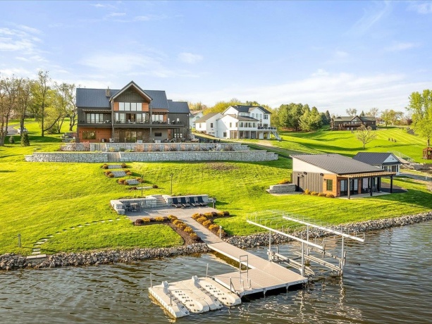 26-62 Blackwood, LAKE CARROLL, Illinois 61046, 4 Bedrooms Bedrooms, ,3 BathroomsBathrooms,House,For Sale,Blackwood,202602292