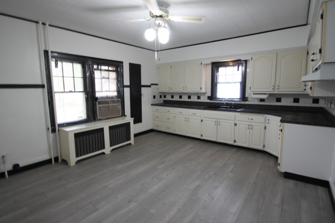 1308 Montague, ROCKFORD, Illinois 61102, ,2 Units,For Sale,Montague,202602296