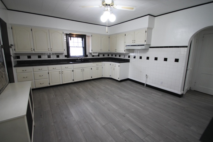 1308 Montague, ROCKFORD, Illinois 61102, ,2 Units,For Sale,Montague,202602296