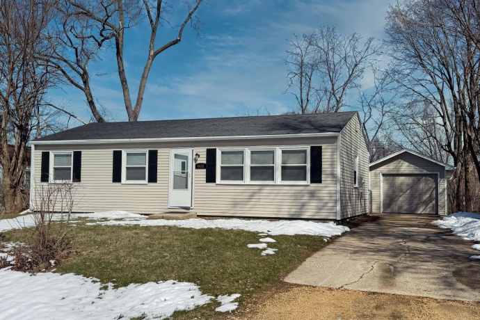 4431 Nina Terrace, ROCKFORD, Illinois 61101, 3 Bedrooms Bedrooms, ,1 BathroomBathrooms,House,For Sale,Nina Terrace,202601548