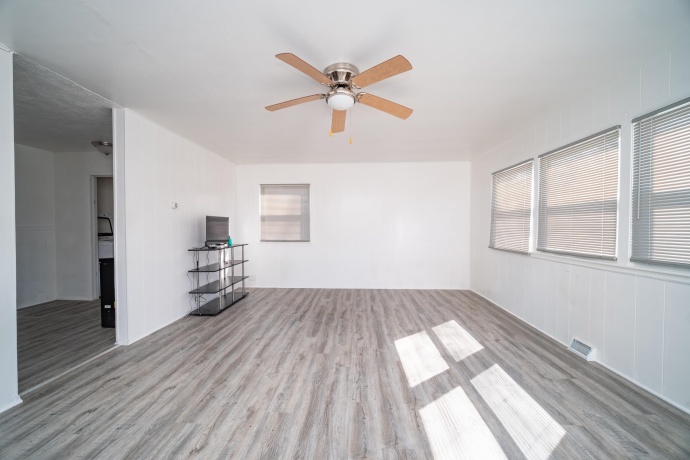 4431 Nina Terrace, ROCKFORD, Illinois 61101, 3 Bedrooms Bedrooms, ,1 BathroomBathrooms,House,For Sale,Nina Terrace,202601548