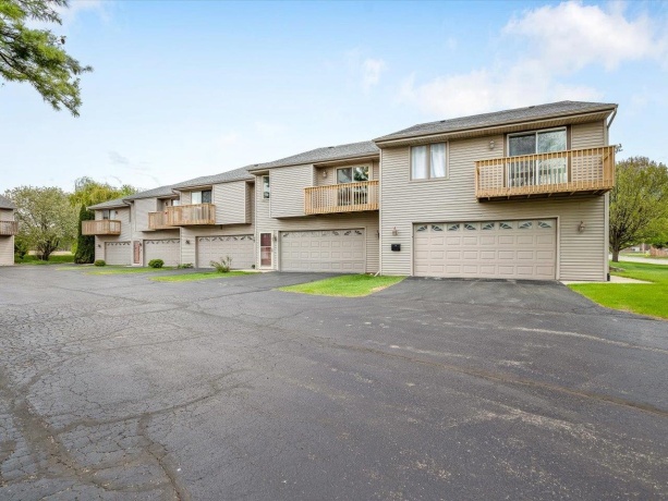 7440 Colosseum, ROCKFORD, Illinois 61107, 2 Bedrooms Bedrooms, ,1 BathroomBathrooms,Condominium,For Sale,Colosseum,202602295