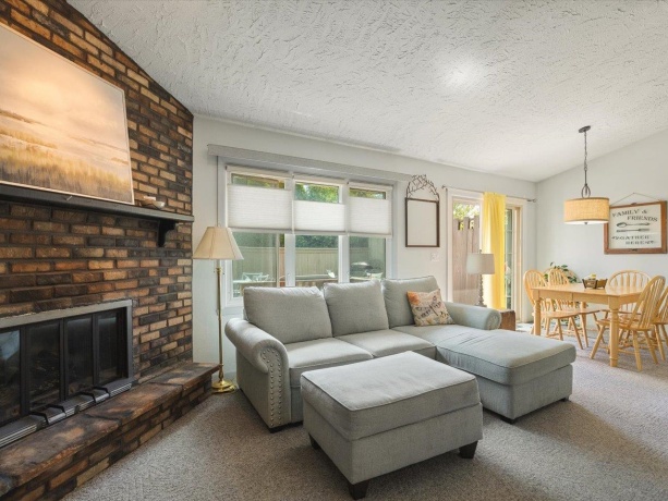 7440 Colosseum, ROCKFORD, Illinois 61107, 2 Bedrooms Bedrooms, ,1 BathroomBathrooms,Condominium,For Sale,Colosseum,202602295