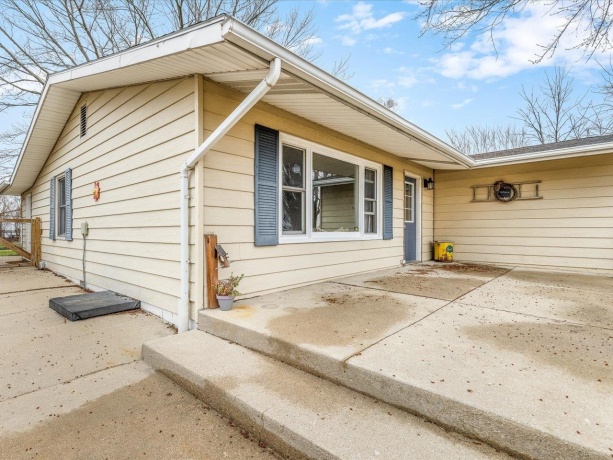 7114 Patrick, BELOIT, Wisconsin 53511, 3 Bedrooms Bedrooms, ,1 BathroomBathrooms,House,For Sale,Patrick,202602297