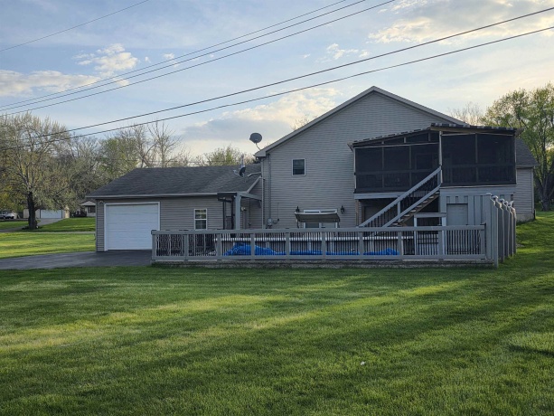 1388 Melwood, ROCKFORD, Illinois 61108, 3 Bedrooms Bedrooms, ,2 BathroomsBathrooms,House,For Sale,Melwood,202602300