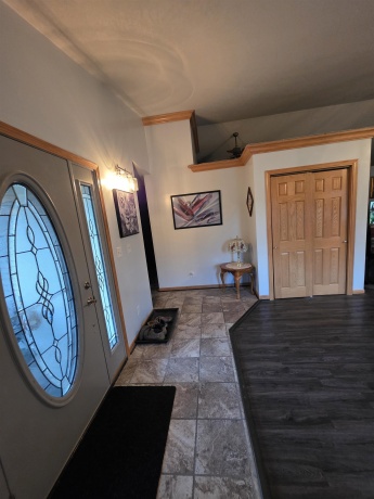 1388 Melwood, ROCKFORD, Illinois 61108, 3 Bedrooms Bedrooms, ,2 BathroomsBathrooms,House,For Sale,Melwood,202602300