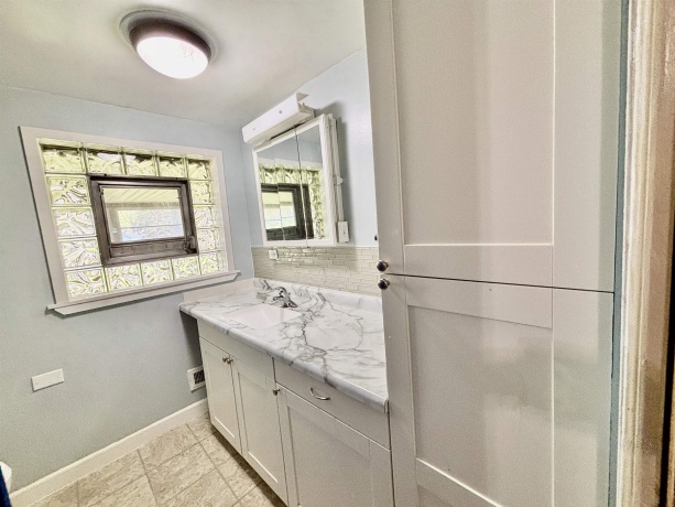 107 Doresella, LOVES PARK, Illinois 61111, 3 Bedrooms Bedrooms, ,1 BathroomBathrooms,House,For Sale,Doresella,202602302