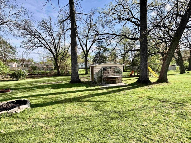 107 Doresella, LOVES PARK, Illinois 61111, 3 Bedrooms Bedrooms, ,1 BathroomBathrooms,House,For Sale,Doresella,202602302