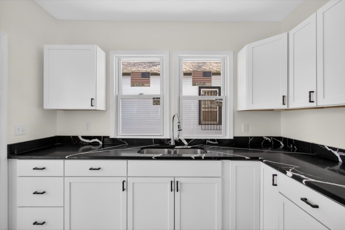 1111 Loomis, ROCKFORD, Illinois 61102, 4 Bedrooms Bedrooms, ,1 BathroomBathrooms,House,For Sale,Loomis,202602303