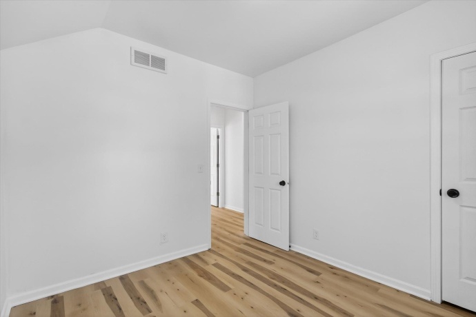 1111 Loomis, ROCKFORD, Illinois 61102, 4 Bedrooms Bedrooms, ,1 BathroomBathrooms,House,For Sale,Loomis,202602303