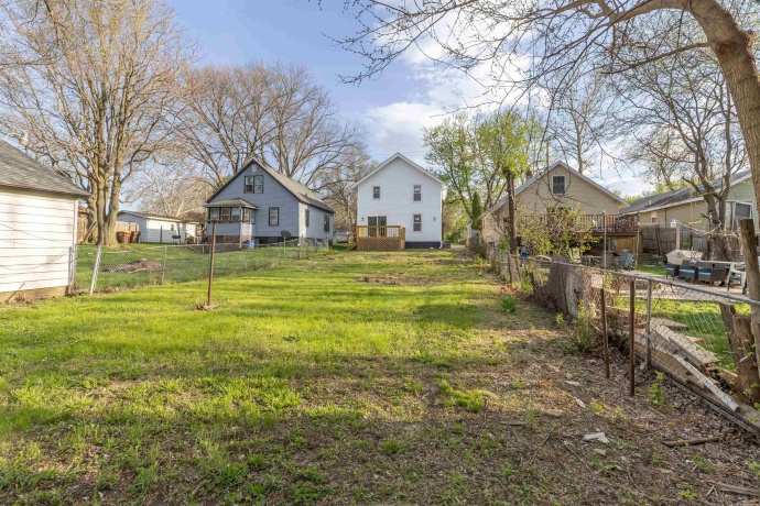 1111 Loomis, ROCKFORD, Illinois 61102, 4 Bedrooms Bedrooms, ,1 BathroomBathrooms,House,For Sale,Loomis,202602303