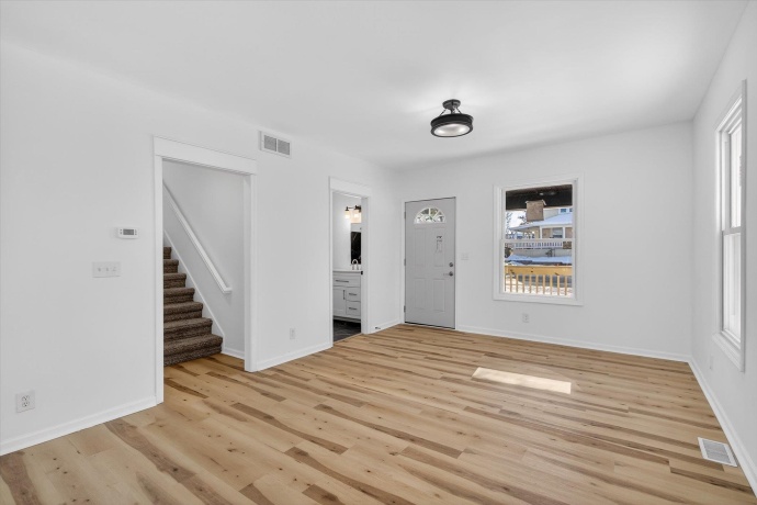 1111 Loomis, ROCKFORD, Illinois 61102, 4 Bedrooms Bedrooms, ,1 BathroomBathrooms,House,For Sale,Loomis,202602303