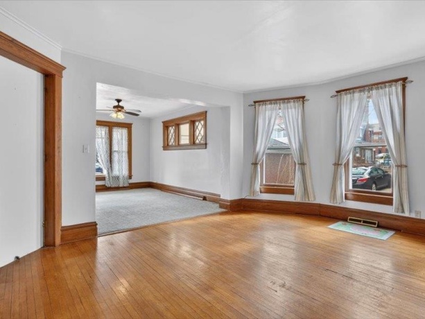 14 Harlem, FREEPORT, Illinois 61032, 3 Bedrooms Bedrooms, ,1 BathroomBathrooms,House,For Sale,Harlem,202602305