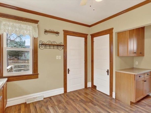 14 Harlem, FREEPORT, Illinois 61032, 3 Bedrooms Bedrooms, ,1 BathroomBathrooms,House,For Sale,Harlem,202602305